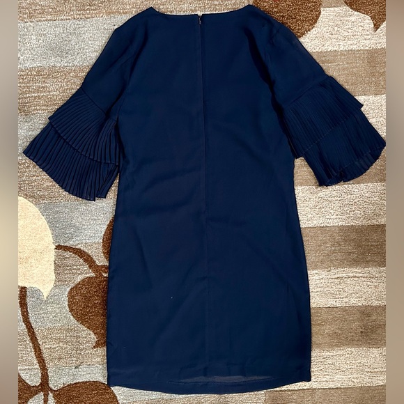 Sam Edleman V-Neck Navy Chiffon Shift Dress w 1/2 Tiered Pleated Sleeves - Picture 7 of 10